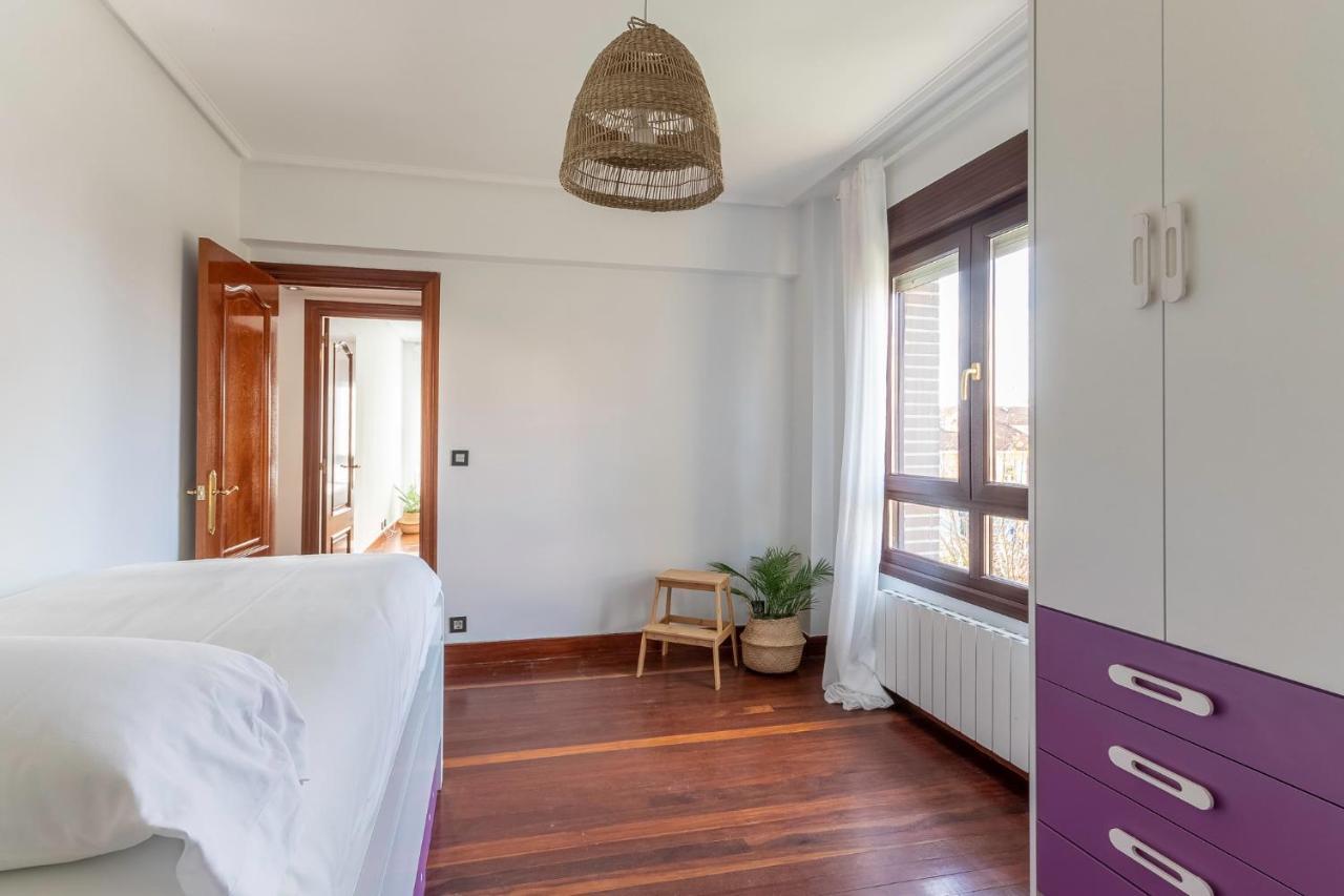 Apartamento Amplio, Muy Luminoso Y En El Centro De Sopelana Exterior foto